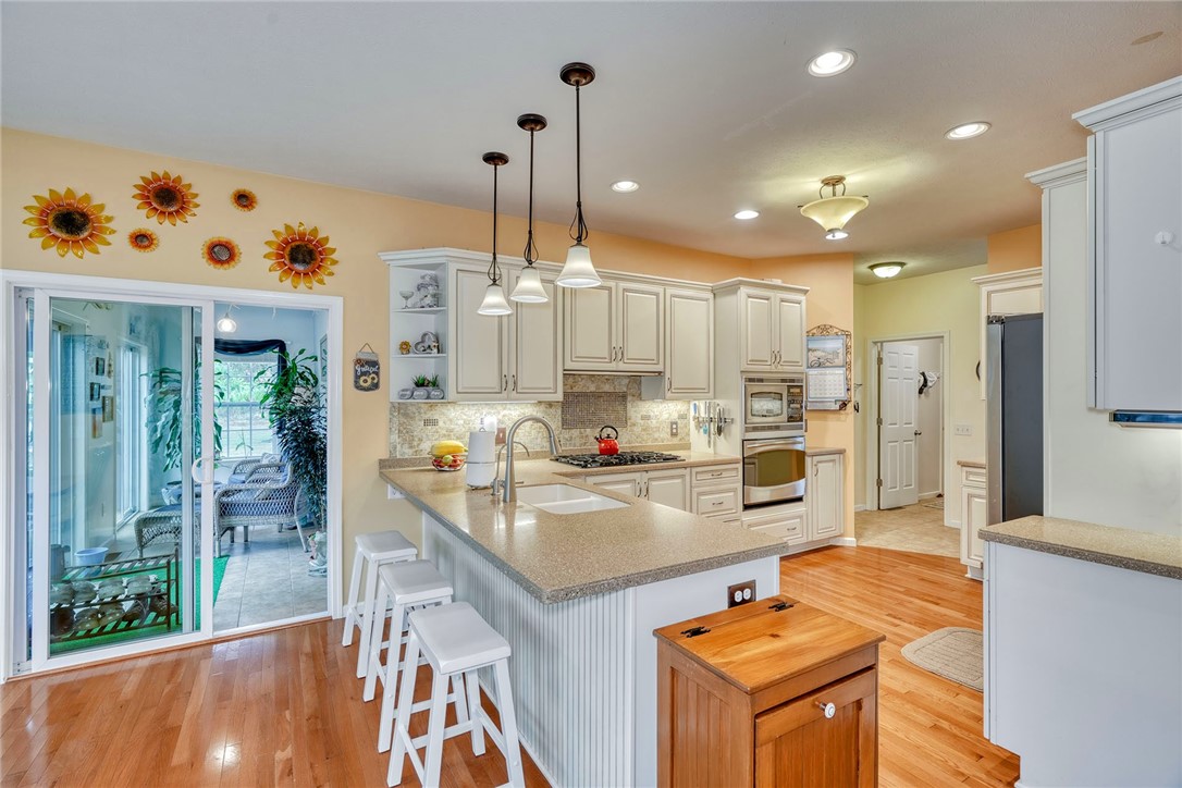 191 Southend Square Henrietta, NY 14586 - Photo 11 of 46