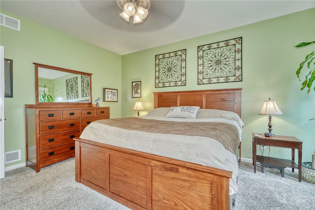 191 Southend Square Henrietta, NY 14586 - Photo 16 of 46