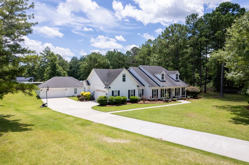 5532 Val Del Road Hahira, GA 31632 - Photo 5 of 48 Gallery Image 5