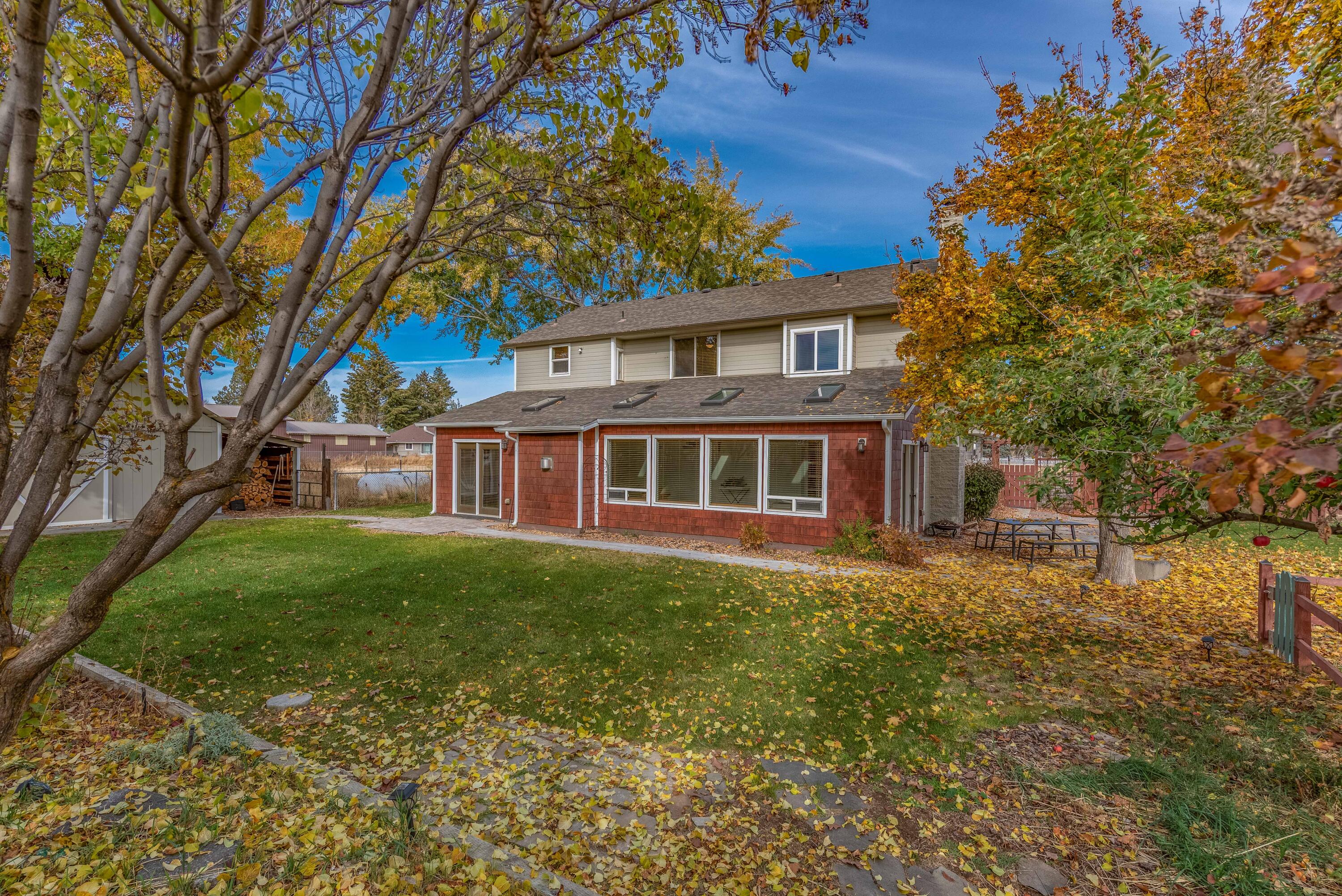 544 Apollo Road Prineville, OR 97754 - Photo 11 of 51 backyard 3