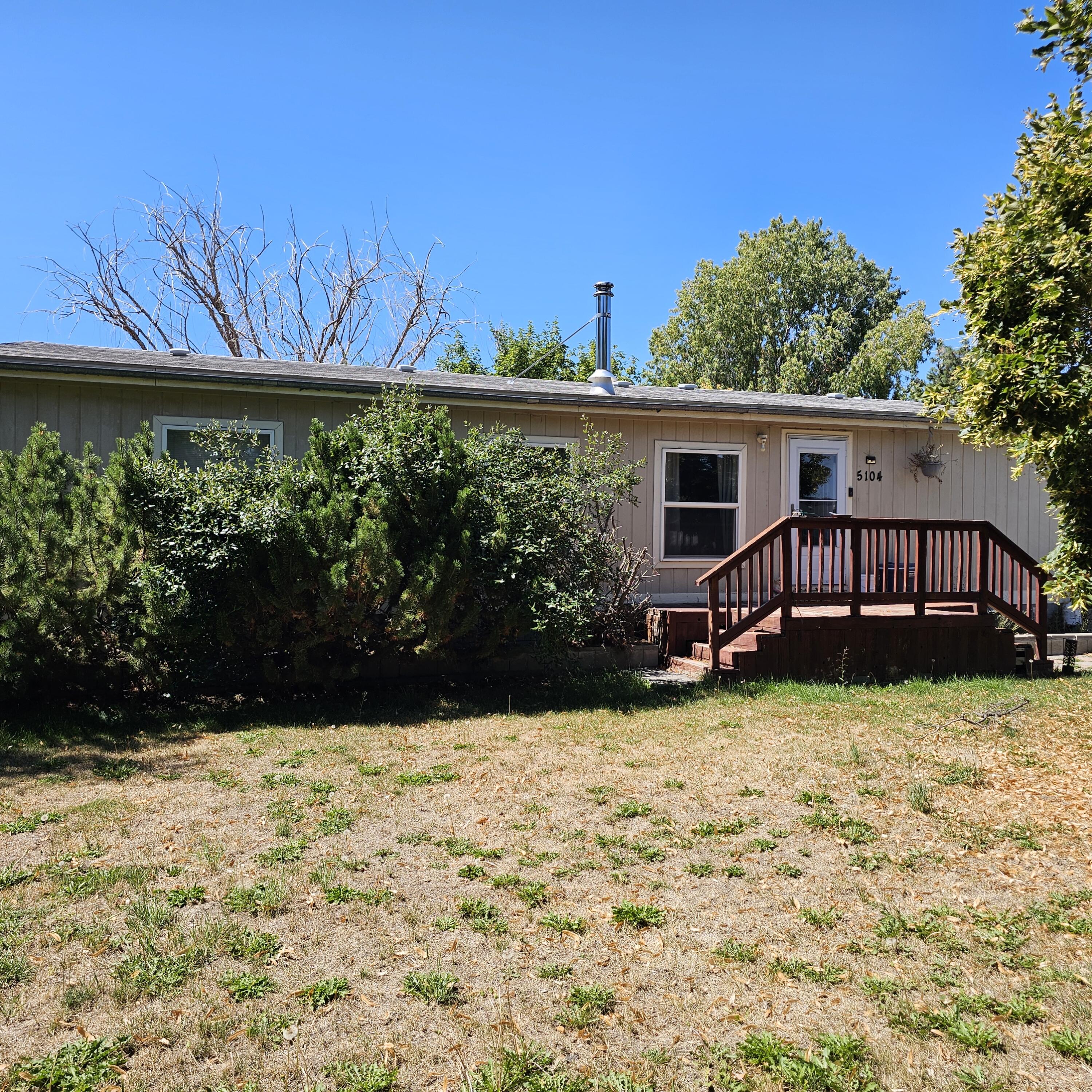 5104 Homedale Road Klamath Falls, OR 97603 - Photo 3 of 38 20250819_134558