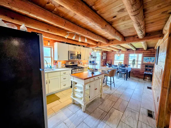 $425,000 | 440 Stapelfeld Drive, Ryegate, VT 05081