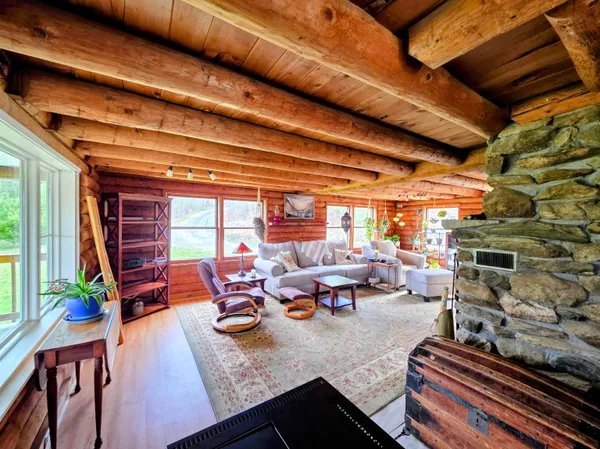$425,000 | 440 Stapelfeld Drive, Ryegate, VT 05081