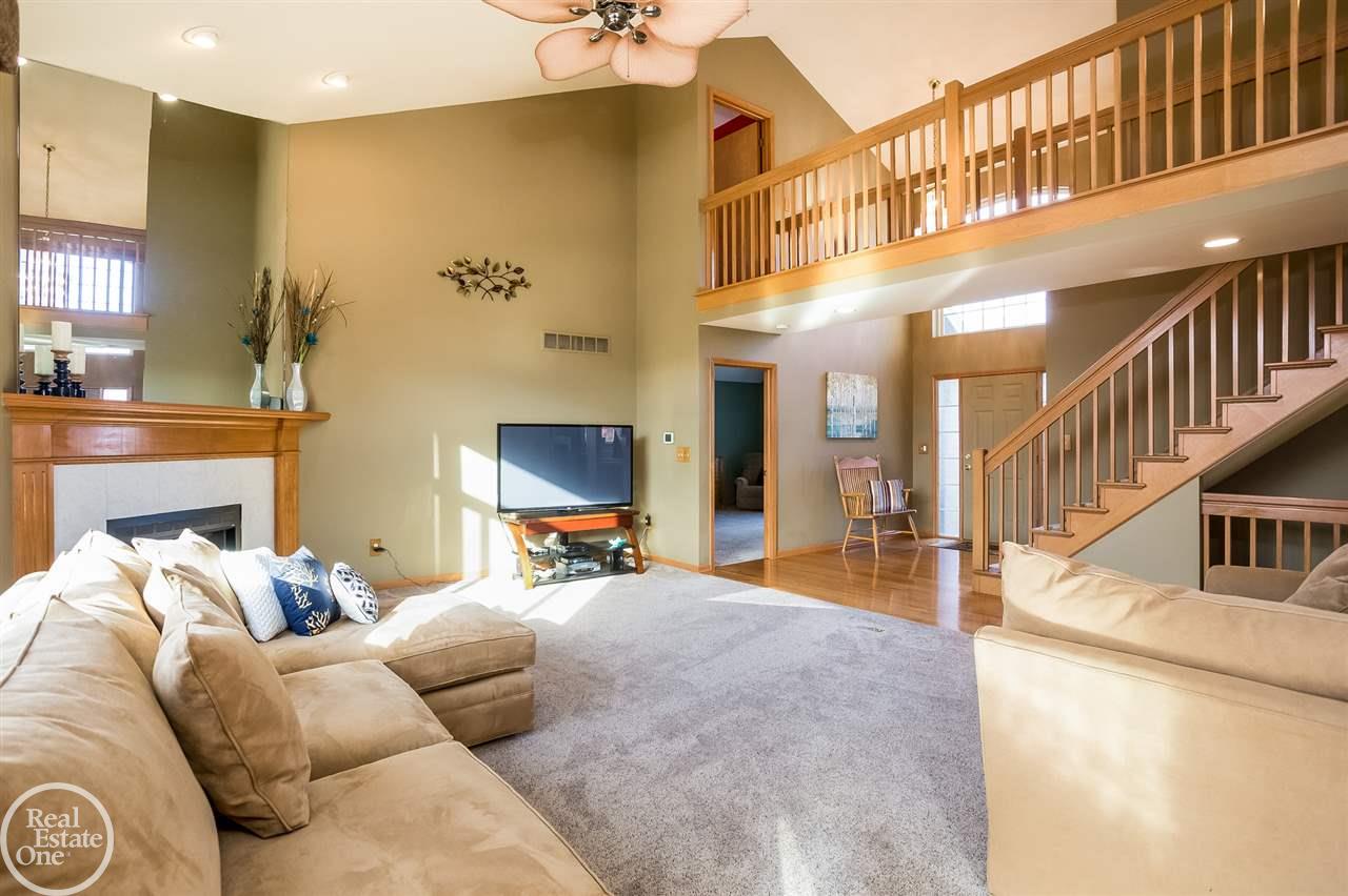 28316 Charleen Road New Baltimore, MI 48047 - Photo 7 of 48 31334923-6.JPG