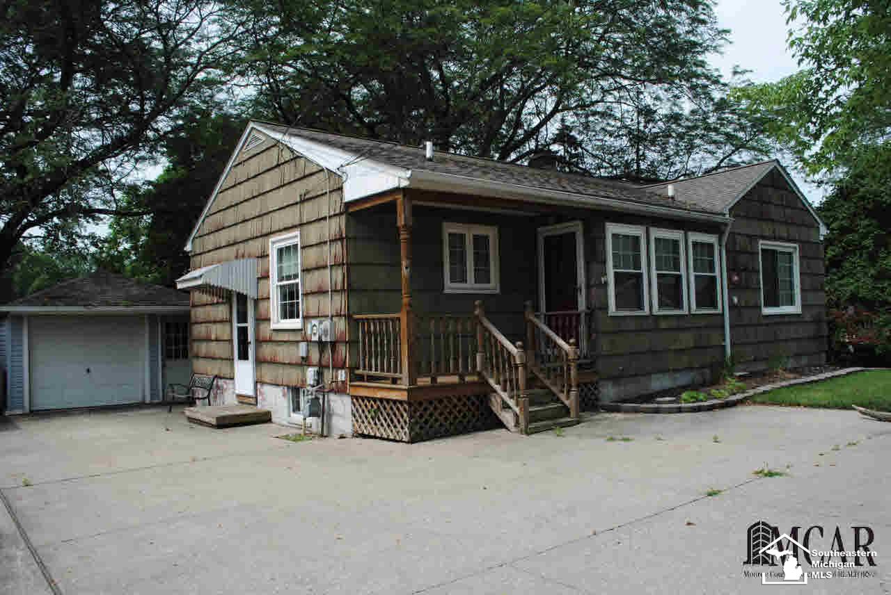 2445 North Custer Road Monroe, MI 48162 - Photo 2 of 17