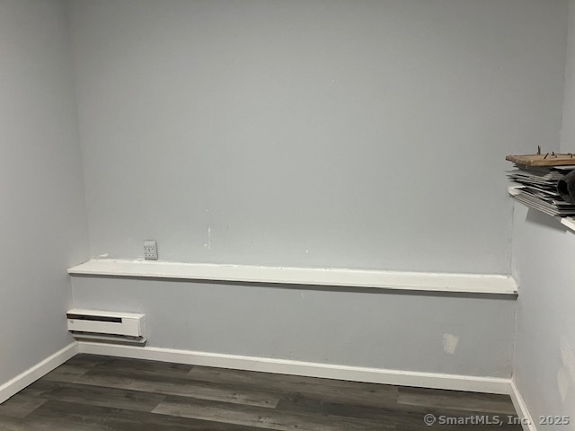 62 Brookfield Road, Unit 2 Waterbury, CT 06704 - Photo 8 of 10 a bathroom with a sink