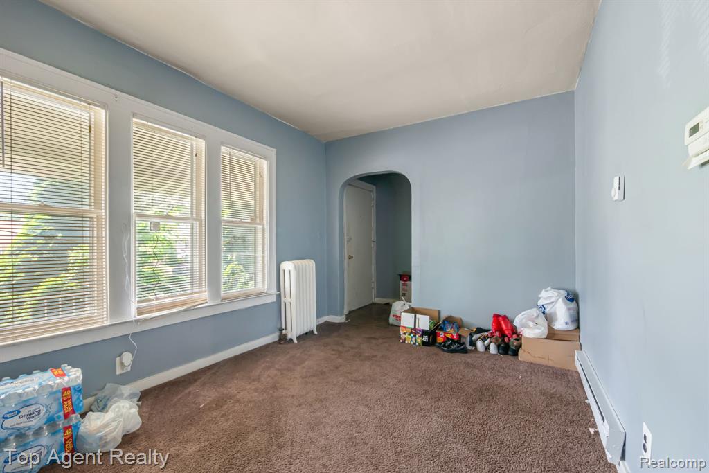 3958 Buckingham Detroit, MI 48224 - Photo 8 of 45