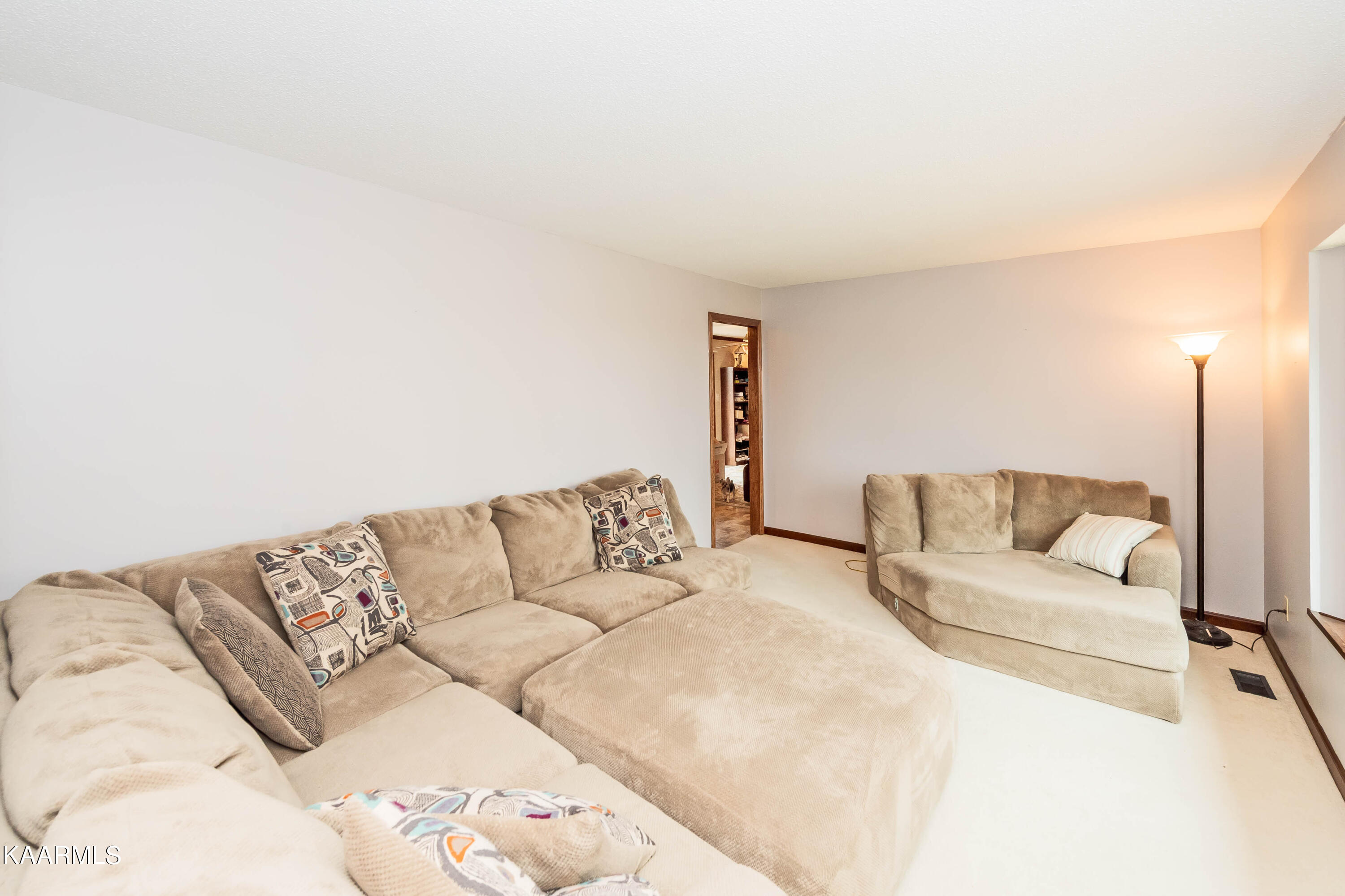 103 Wolf Trace Lane Heiskell, TN 37754 - Photo 13 of 35 DSC_4103-Edit