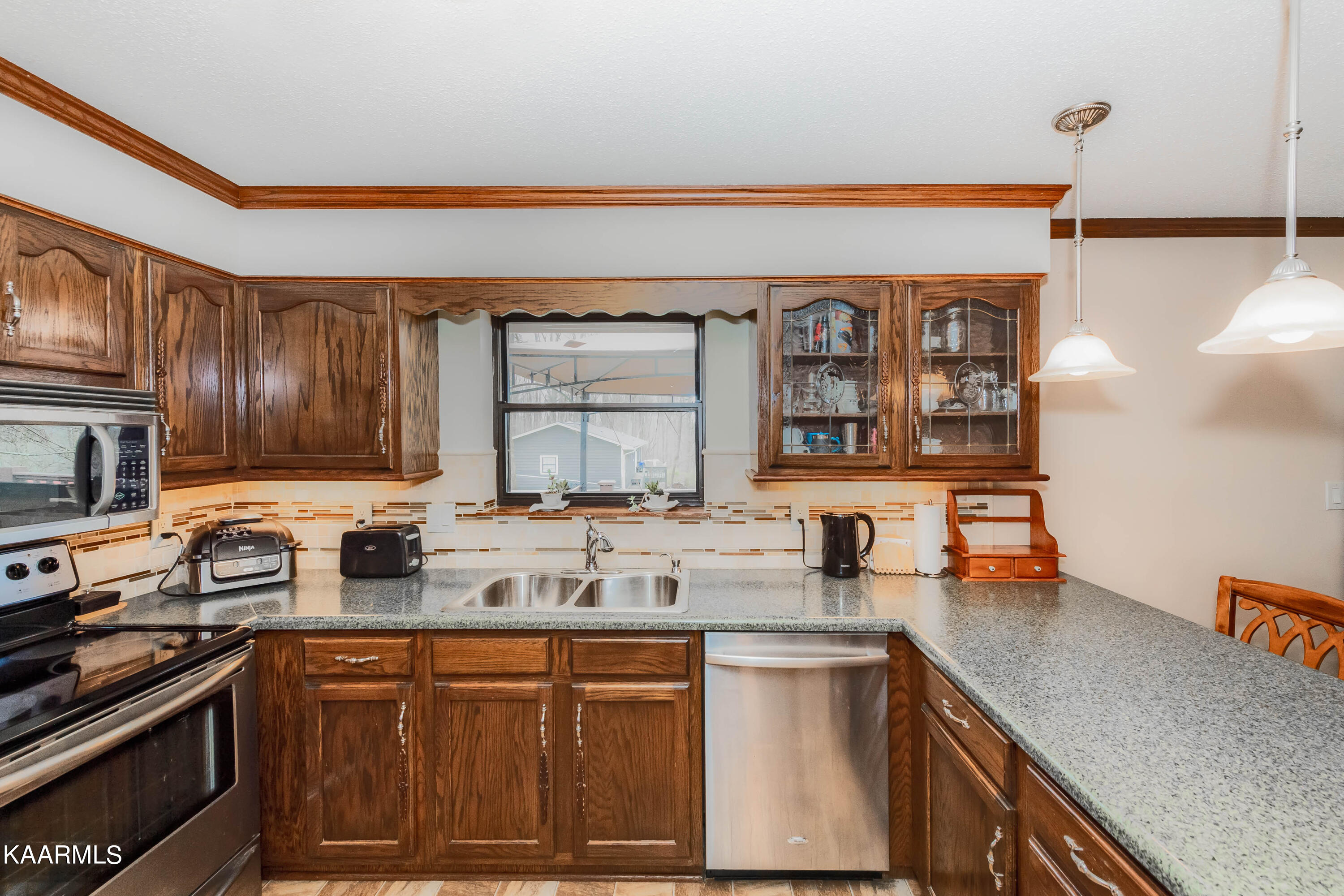 103 Wolf Trace Lane Heiskell, TN 37754 - Photo 7 of 35 DSC_4092-Edit-Edit
