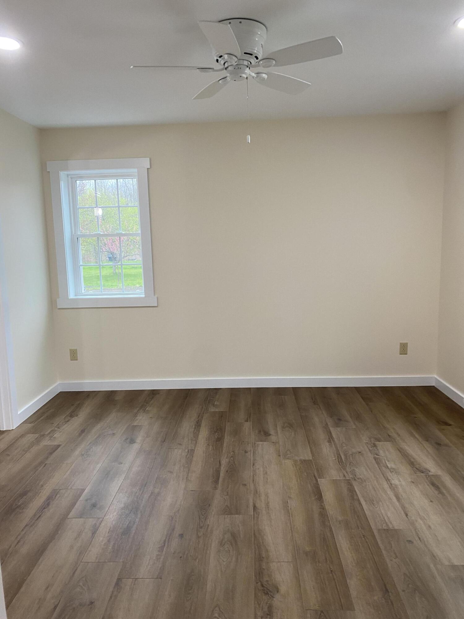 454 Rugar Street Plattsburgh, NY 12901 - Photo 12 of 21 Gallery Image 12