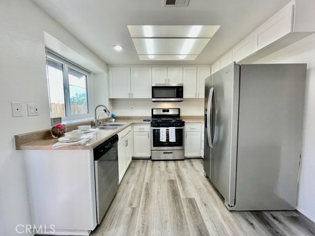 79400 Ave 42, Unit A Indio, CA 92203 - Photo 8 of 23