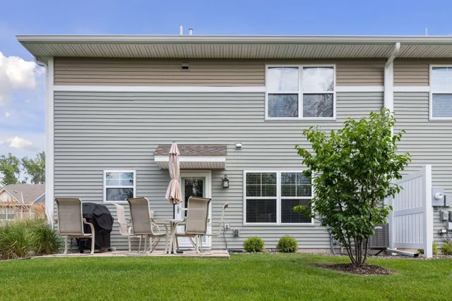 $375,000 | 13873 102nd Place North, Maple Grove, MN 55369