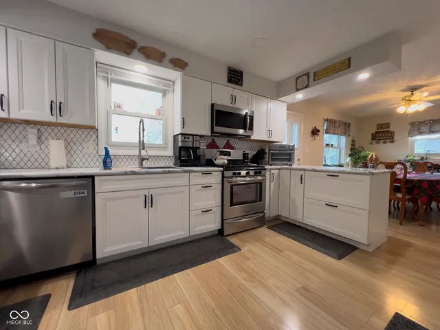 $365,000 | 7674 Deerfield Drive, Greenfield, IN 46140