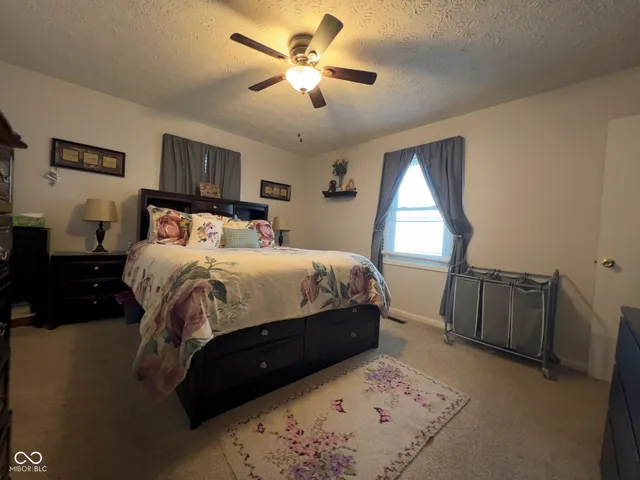 $365,000 | 7674 Deerfield Drive, Greenfield, IN 46140