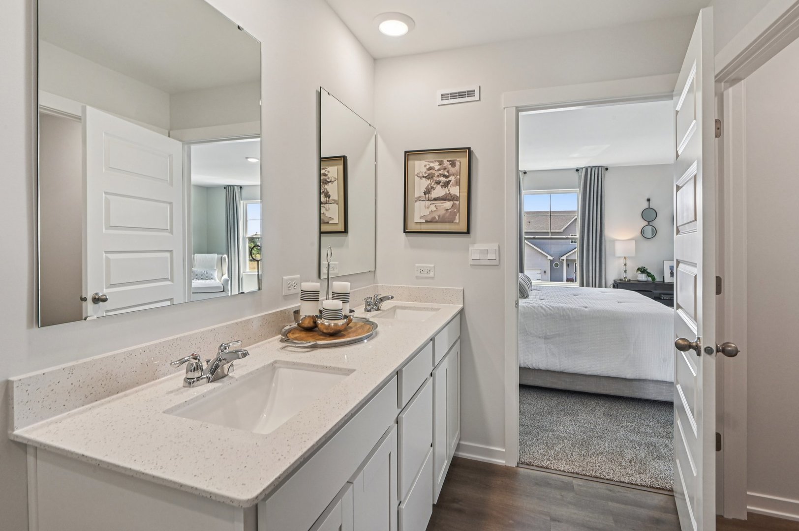 6717 Applegate Drive Plainfield, IL 60586 - Photo 26 of 30 a bathroom with a sink and a mirror