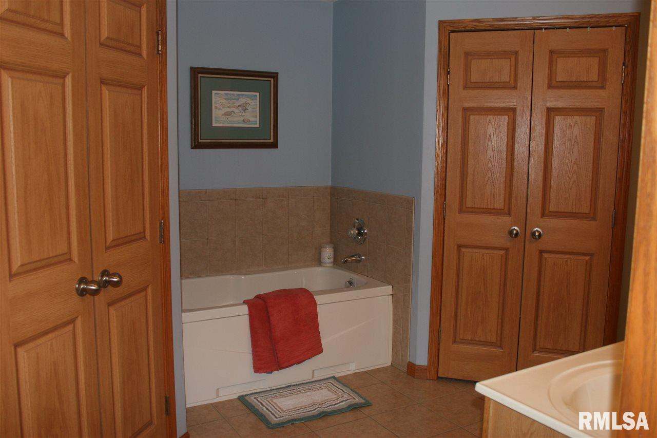1520 Redbird Ridge Drive Metamora, IL 61548 - Photo 12 of 34
