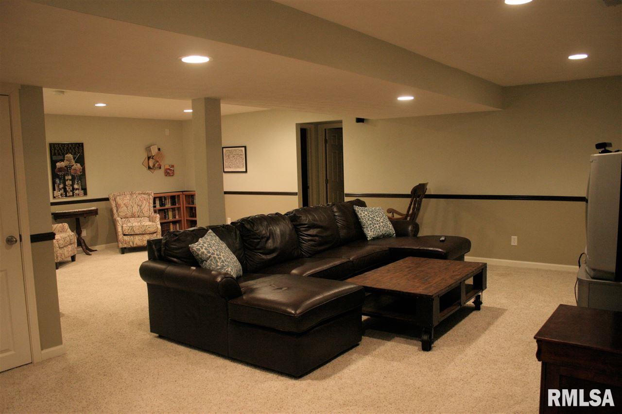 1520 Redbird Ridge Drive Metamora, IL 61548 - Photo 21 of 34