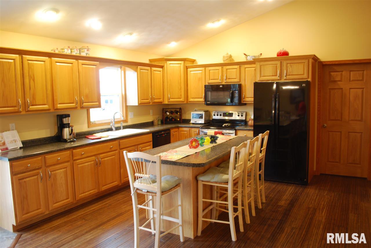 1520 Redbird Ridge Drive Metamora, IL 61548 - Photo 7 of 34