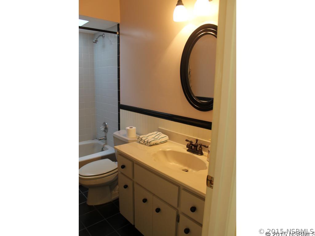 112 Lincoln Road Edgewater, FL 32141 - Photo 17 of 24 Gallery Image 17
