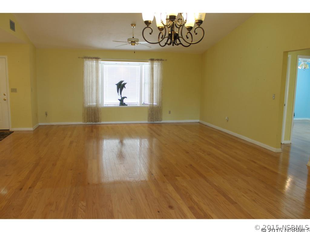 112 Lincoln Road Edgewater, FL 32141 - Photo 3 of 24 Gallery Image 3