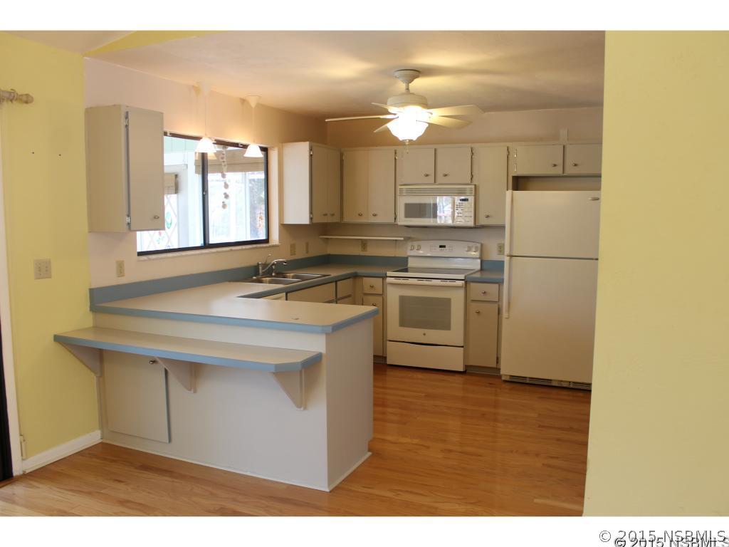 112 Lincoln Road Edgewater, FL 32141 - Photo 5 of 24 Gallery Image 5