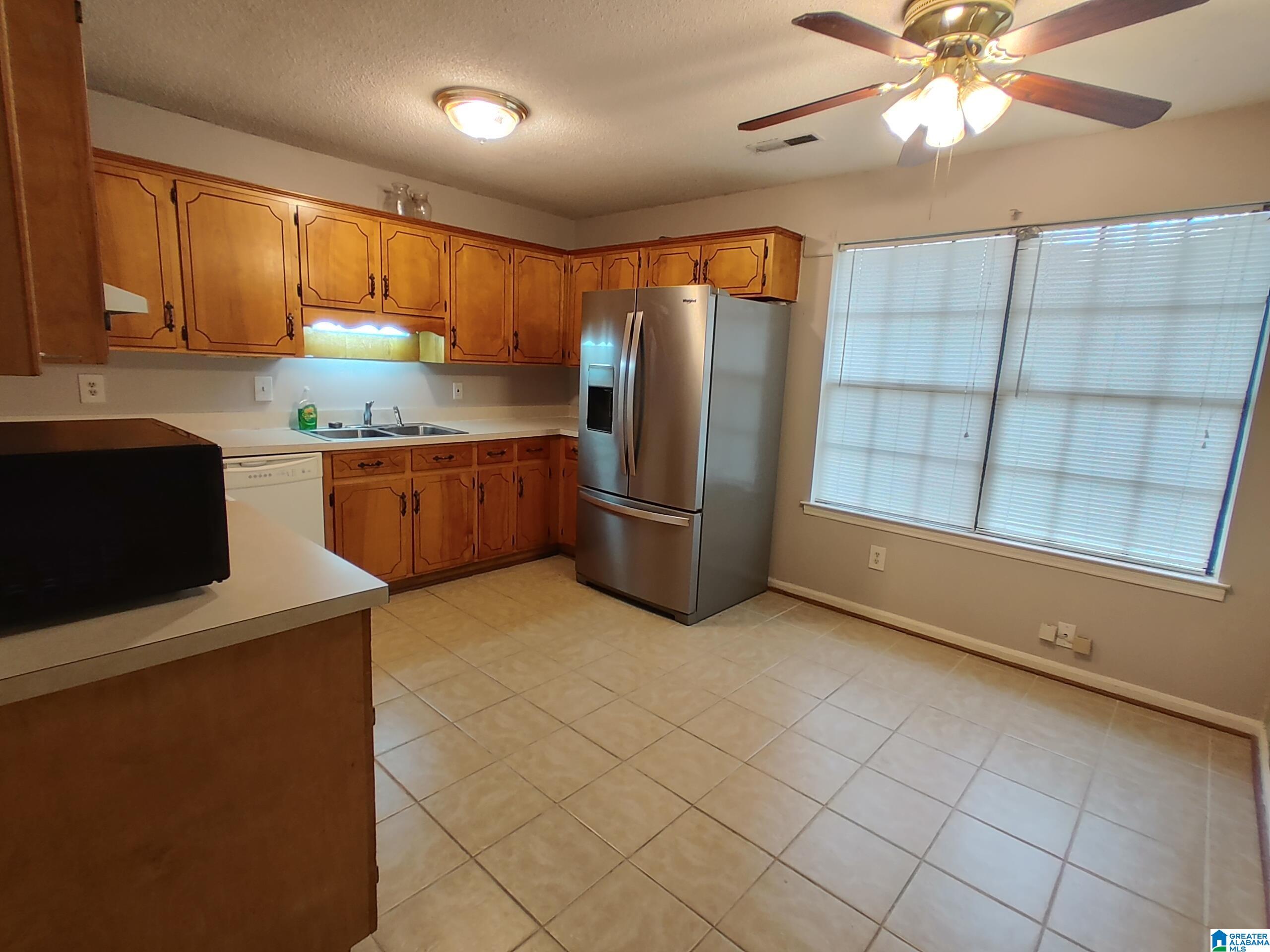 325 Fran Drive Alabaster, AL 35007 - Photo 7 of 18