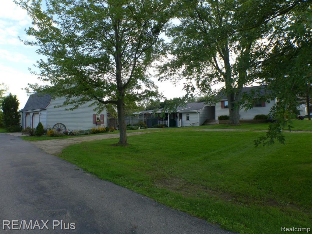 2804 East Caro Road Caro, MI 48723 - Photo 25 of 27 2804 E. Caro - Rear