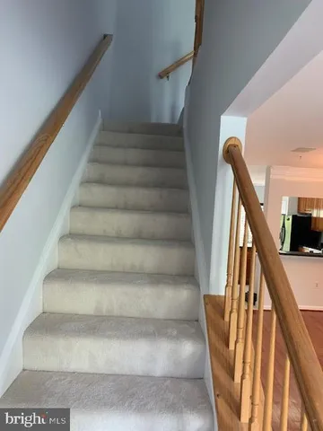 $3,200 | 8836 Ashgrove House Lane, Unit 202, Vienna, VA 22182