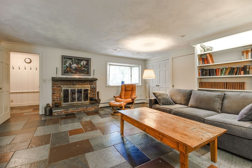 15 Travis Road Natick, MA 01760 - Photo 4 of 30 Gallery Image 4