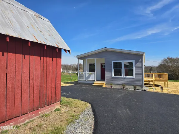 $262,000 | 2208 Oak Street, Gray, TN 37615