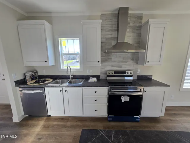 $294,000 | 2208 Oak Street, Gray, TN 37615