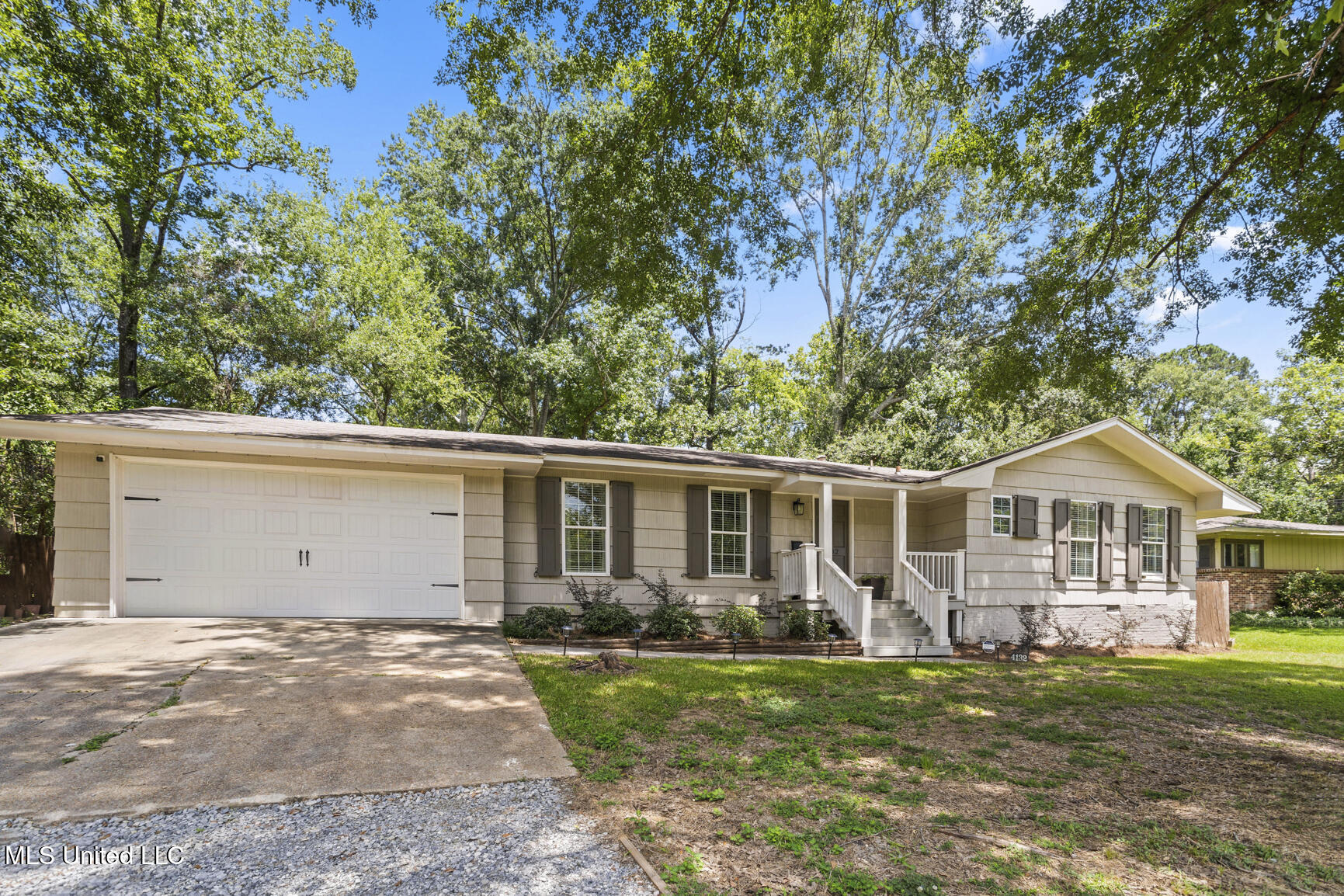 4132 Comanche Drive Jackson, MS 39211 - Photo 1 of 26 Front