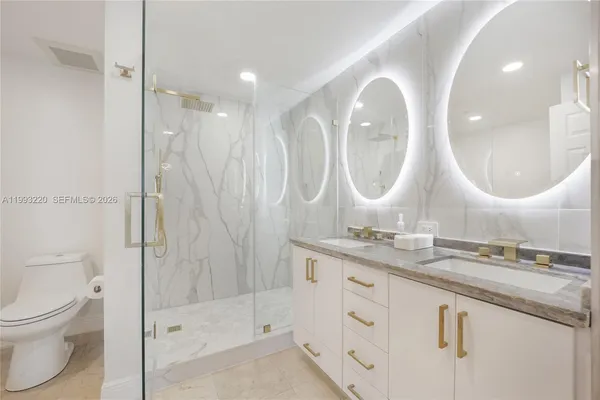 $8,500 | 671 Biltmore Way, Unit PH, Coral Gables, FL 33134