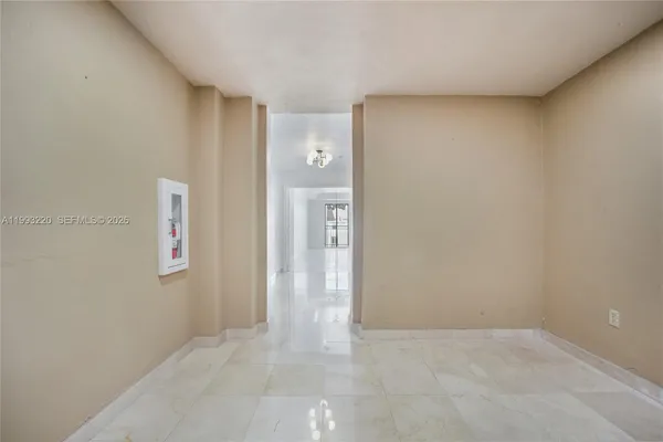 $8,500 | 671 Biltmore Way, Unit PH, Coral Gables, FL 33134