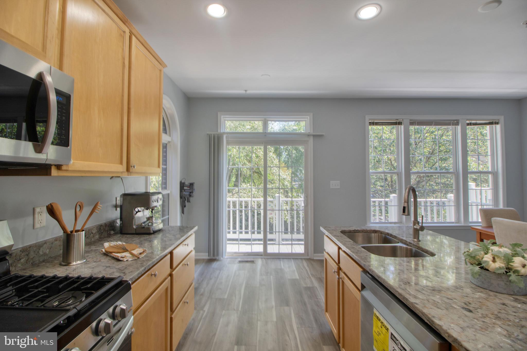 2100 Clark Place Silver Spring, MD 20910 - Photo 6 of 30 Gallery Image 6
