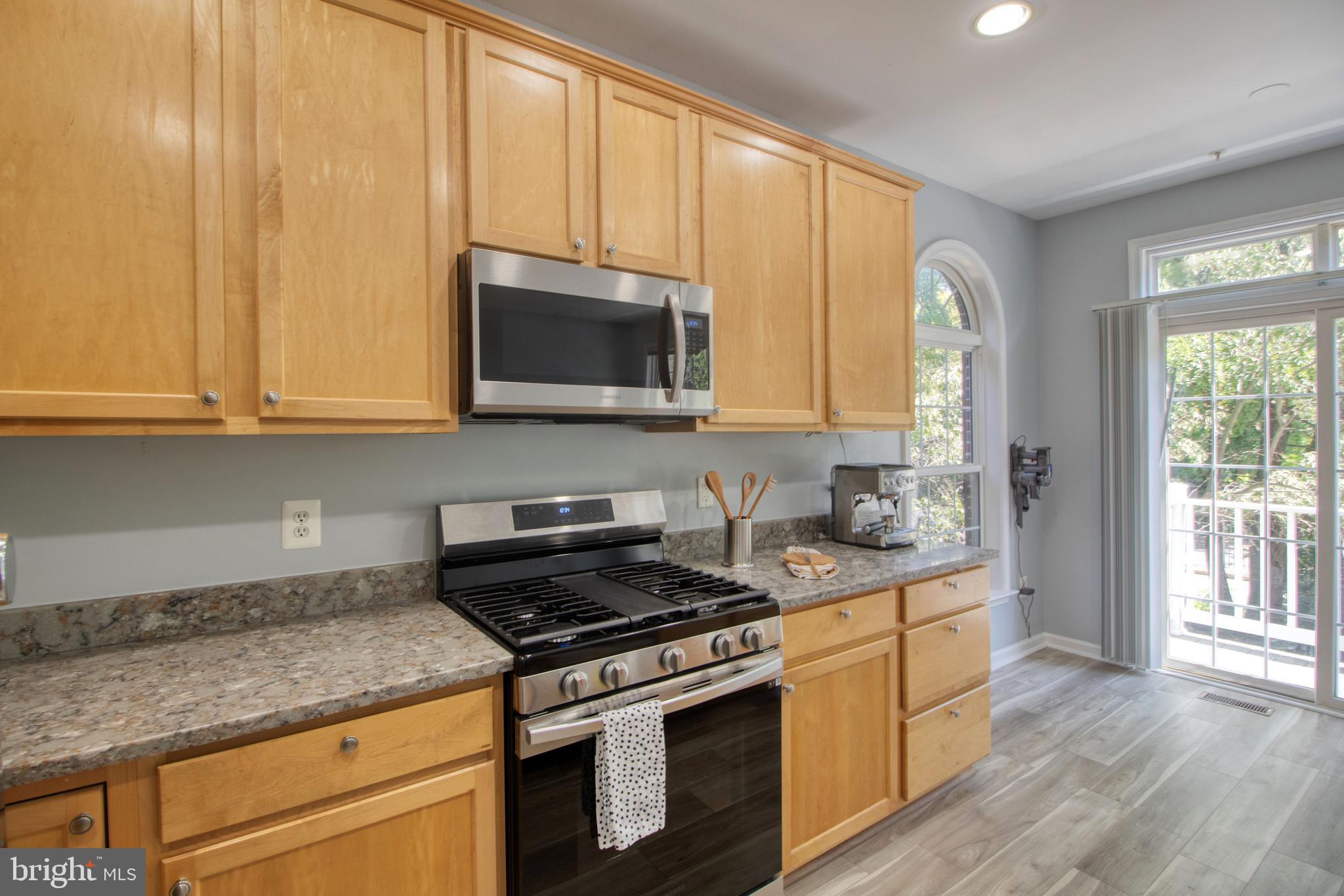 2100 Clark Place Silver Spring, MD 20910 - Photo 7 of 30 Gallery Image 7