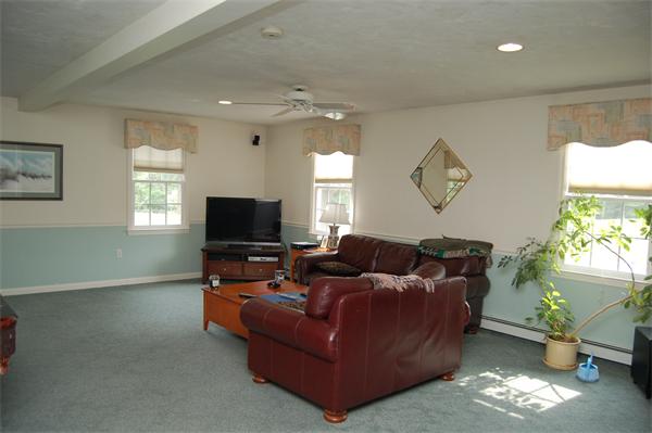 9 Bainbridge Road Bellingham, MA 02019 - Photo 12 of 28 Gallery Image 12