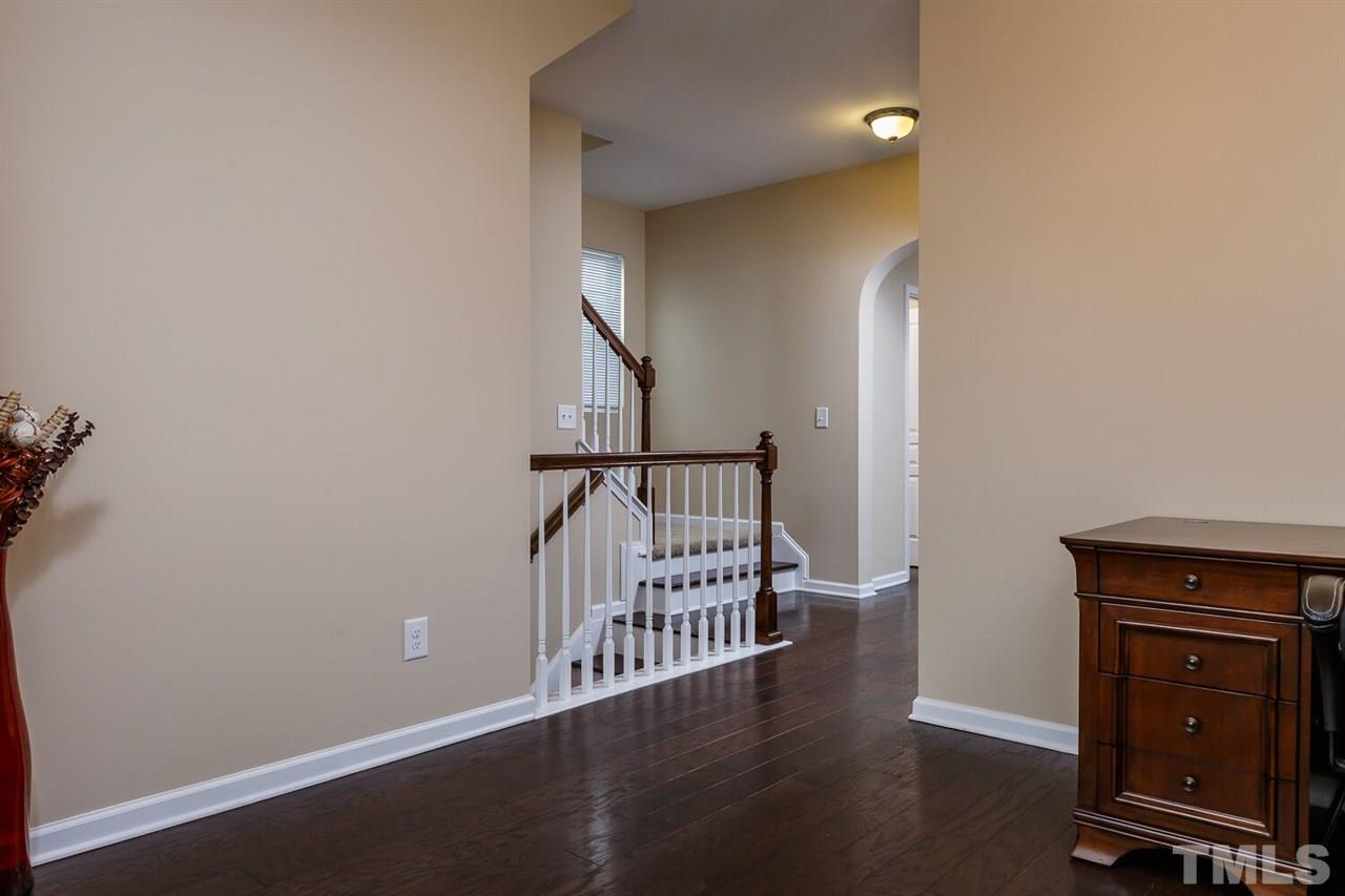 9129 Falkwood Road Raleigh, NC 27617 - Photo 9 of 25 Gallery Image 9