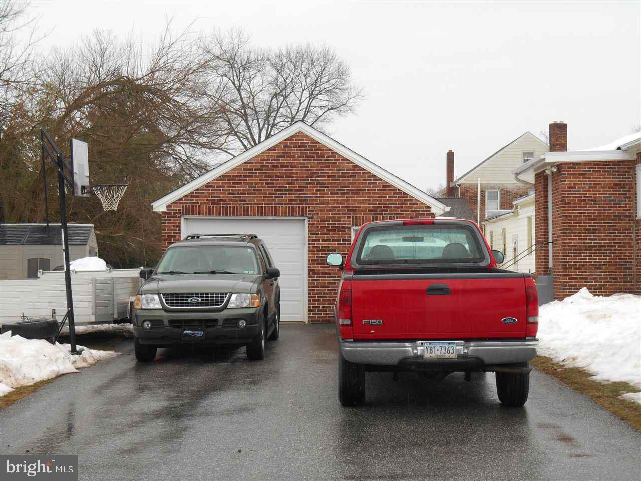 2147 Sycamore Road York, PA 17408 - Photo 3 of 15