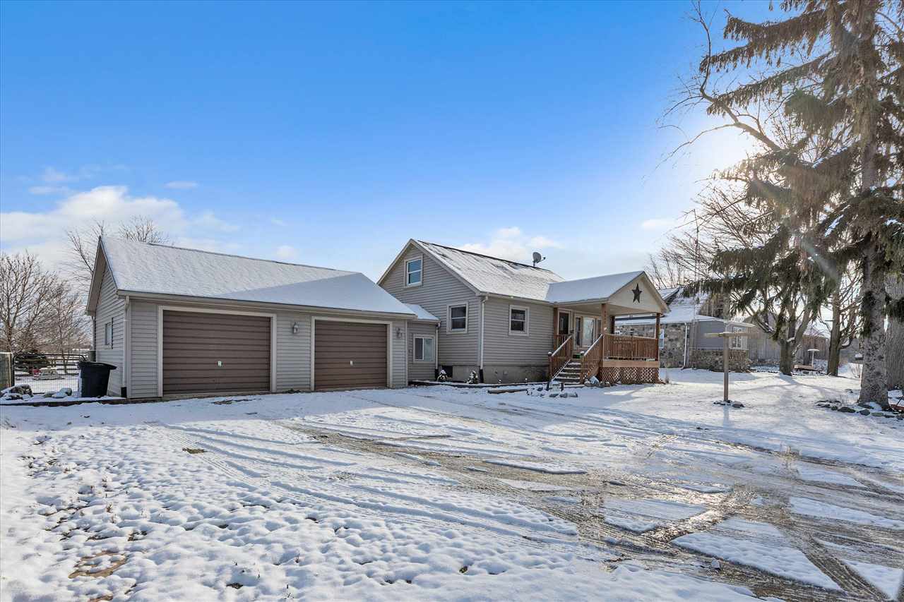 4468 Lake Pleasant Road North Branch, MI 48461 - Photo 2 of 51