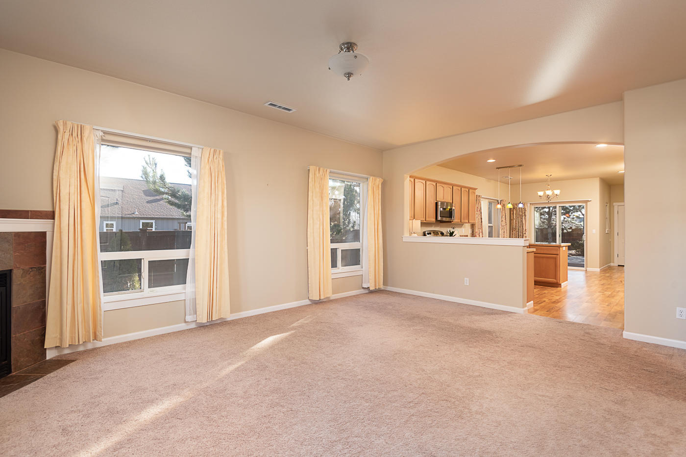 3095 Yellow Ribbon Drive Bend, OR 97701 - Photo 2 of 22 Yellow Ribbon_Ann-10