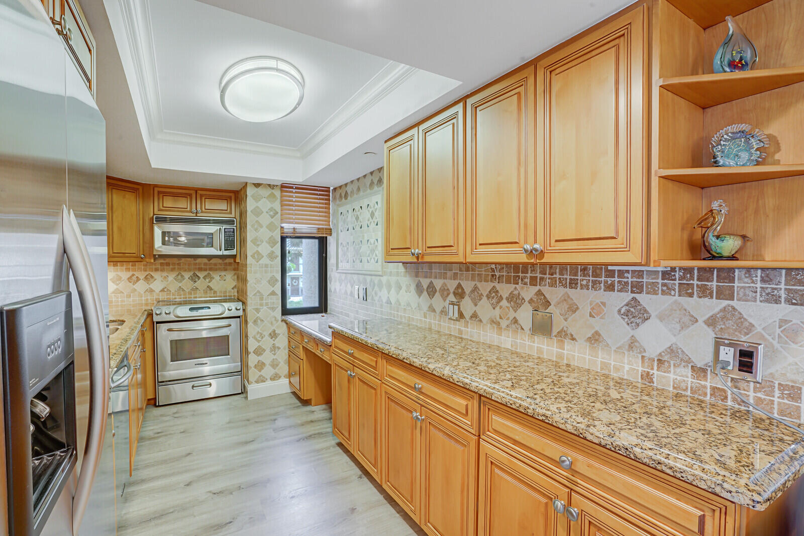 2727 North Ocean Boulevard, Unit 2020 Boca Raton, FL 33431 - Photo 10 of 52 Kitchen