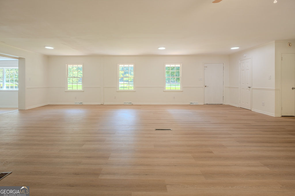 765 Glenn Carrie Road Hull, GA 30646 - Photo 4 of 27