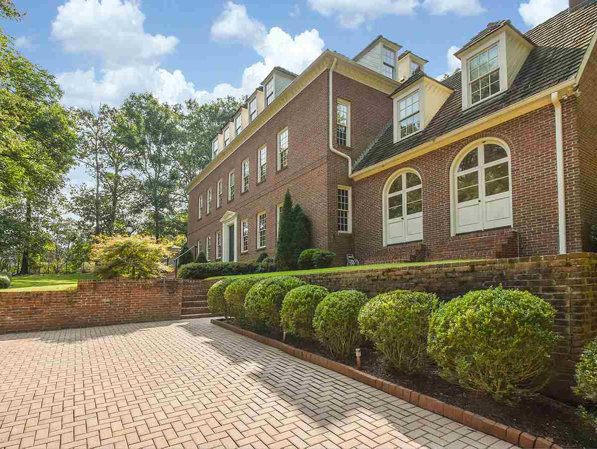 6079 Shady Grove Road Memphis, TN 38120 - Photo 2 of 25 Gallery Image 2