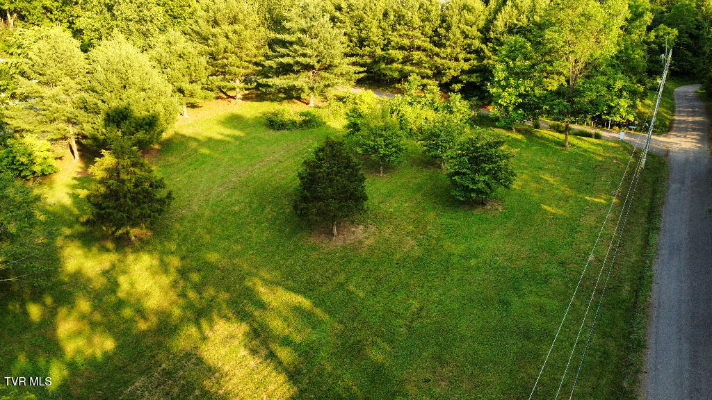 1881 Norris Road, Unit 6 Butler, TN 37640 - Photo 13 of 17 13