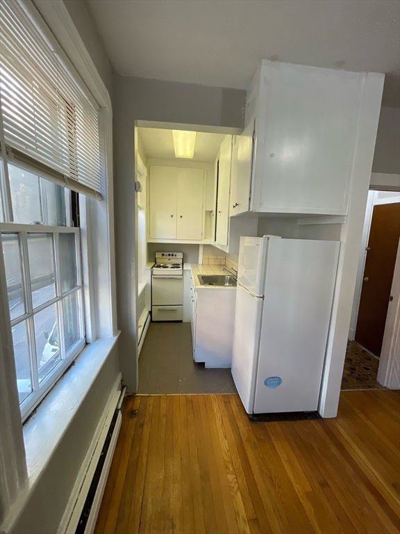 41 Anderson Street, Unit 21 Boston, MA 02114 - Photo 1 of 8