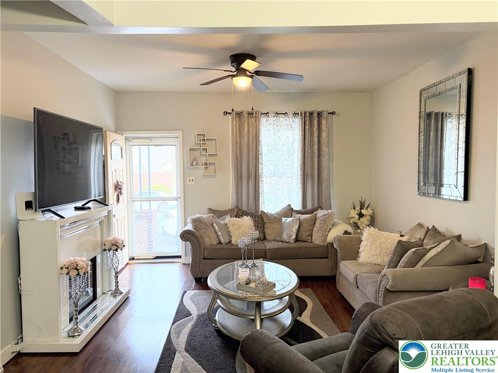 633 Maple Street Bethlehem, PA 18018 - Photo 3 of 14 a living room with furniture and a flat screen tv