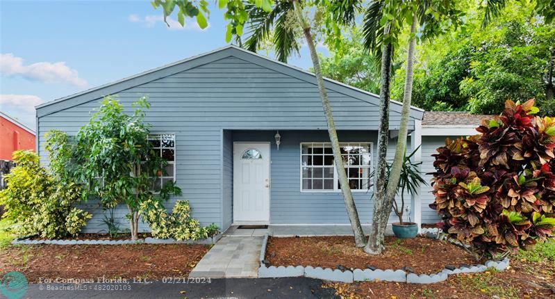 1221 Southwest 71st Ter