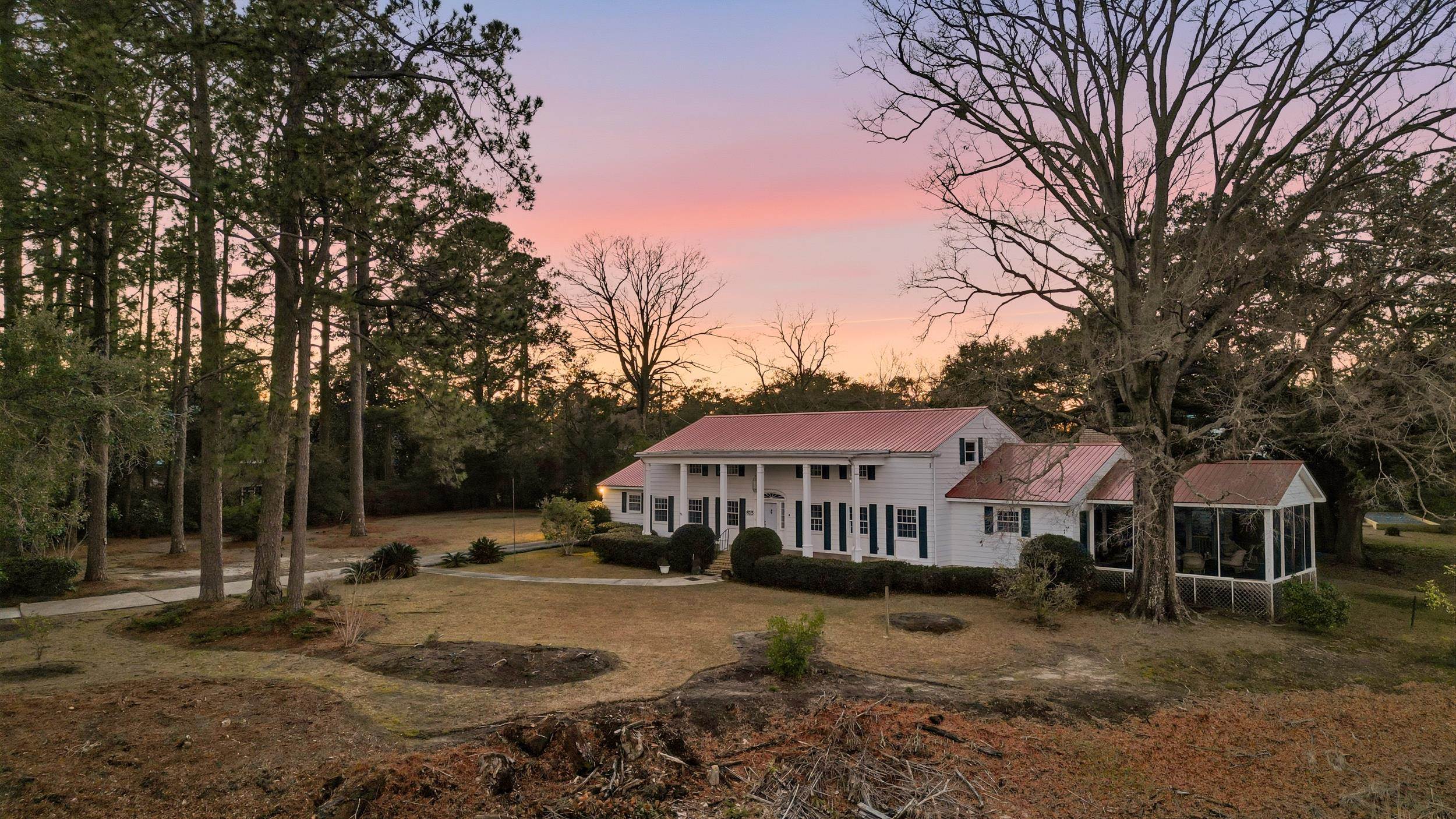 613 Cypress Street Georgetown, SC 29440 - Photo 2 of 52