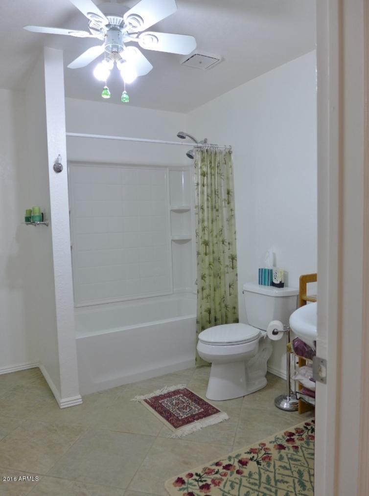 19007 West Roadrunner Road Wittmann, AZ 85361 - Photo 26 of 56 Jack and jill Bath